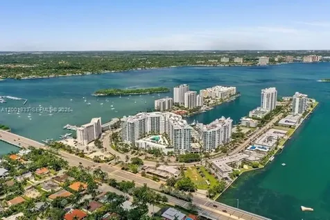7900 Harbor Island Drive North Bay Village FL 33141