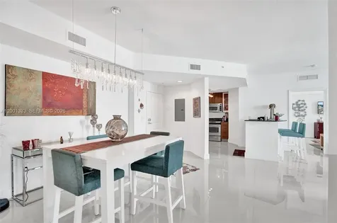 7900 Harbor Island Drive North Bay Village FL 33141