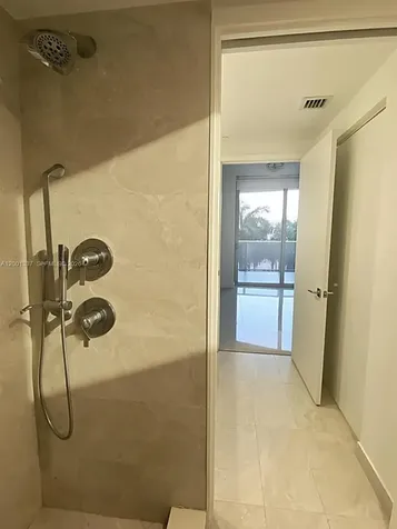 488 NE 18th Street Miami FL 33132