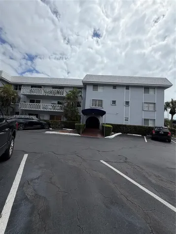 100 Edgewater Drive Coral Gables FL 33133