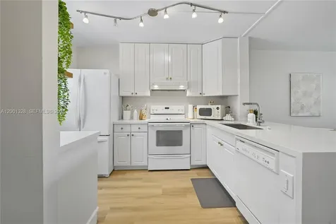 1501 S Ocean Boulevard Lauderdale By The Sea FL 33062