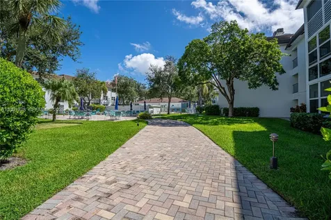 1501 S Ocean Boulevard Lauderdale By The Sea FL 33062