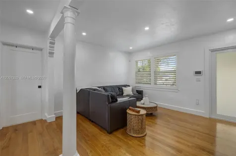6382 SW 38th Street Miami FL 33155