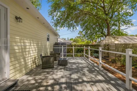 6382 SW 38th Street Miami FL 33155