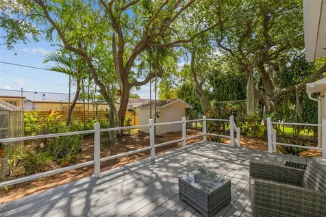 6382 SW 38th Street Miami FL 33155