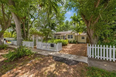 6382 SW 38th Street Miami FL 33155