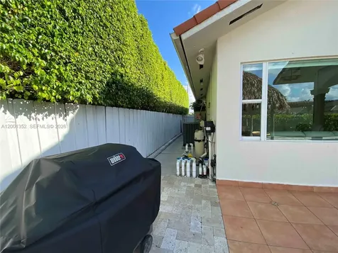14302 SW 15th Street Miami FL 33184