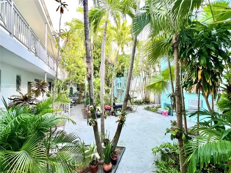 135 3rd Street Miami Beach FL 33139