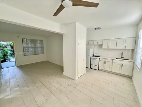 135 3rd Street Miami Beach FL 33139