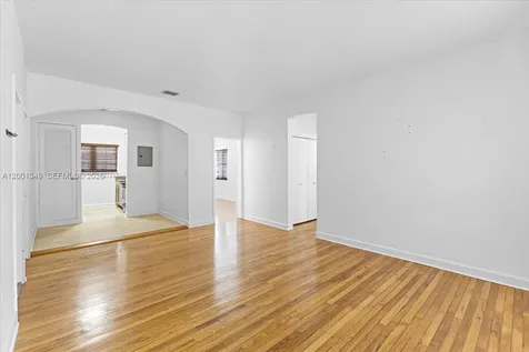 1561 Lenox Avenue Miami Beach FL 33139