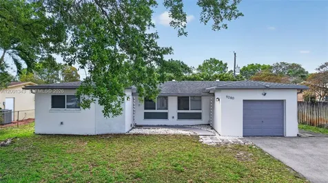 9280 SW 55th Court Cooper City FL 33328