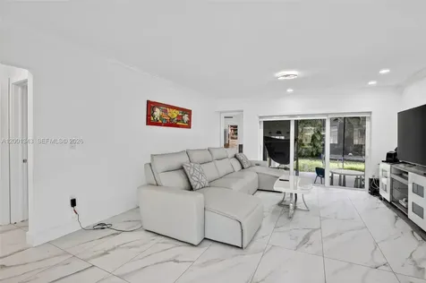 9280 SW 55th Court Cooper City FL 33328