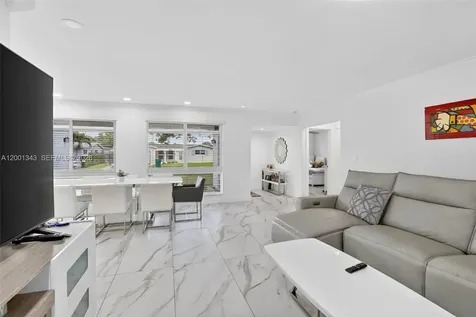 9280 SW 55th Court Cooper City FL 33328
