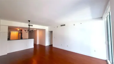 253 NE 2nd Street Miami FL 33132