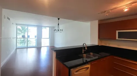 253 NE 2nd Street Miami FL 33132
