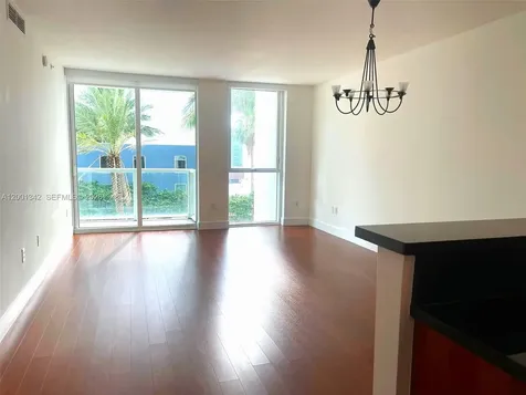 253 NE 2nd Street Miami FL 33132