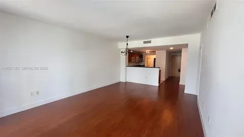 253 NE 2nd Street Miami FL 33132
