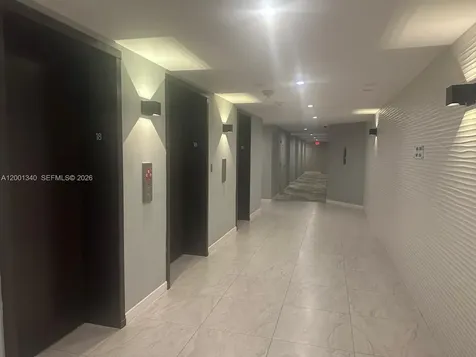 2555 Collins Avenue Miami Beach FL 33140