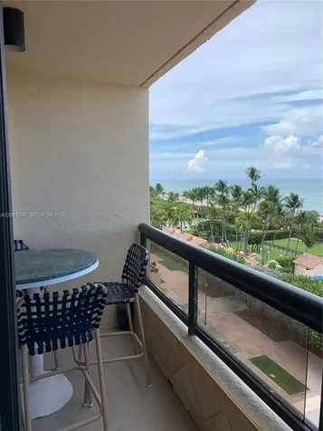 2555 Collins Avenue Miami Beach FL 33140