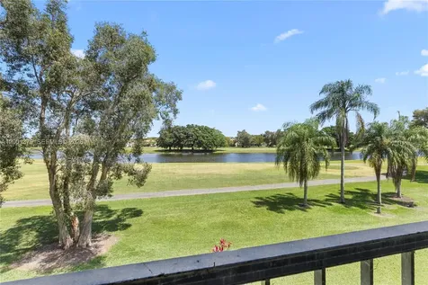 16251 Golf Club Road Weston FL 33326