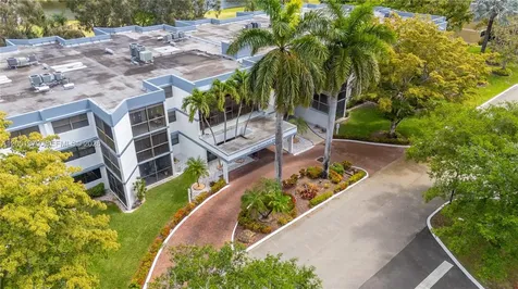 16251 Golf Club Road Weston FL 33326