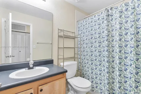 2186 NE 167th Street North Miami Beach FL 33162