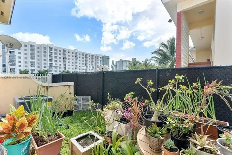 2186 NE 167th Street North Miami Beach FL 33162