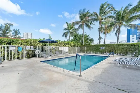 2186 NE 167th Street North Miami Beach FL 33162