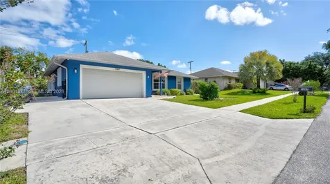 1067 Julia Heights Drive Lantana FL 33462
