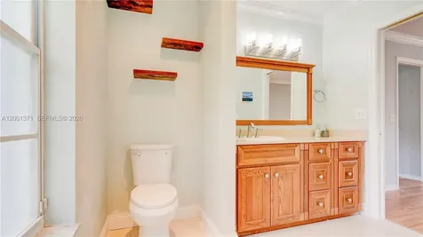 1067 Julia Heights Drive Lantana FL 33462