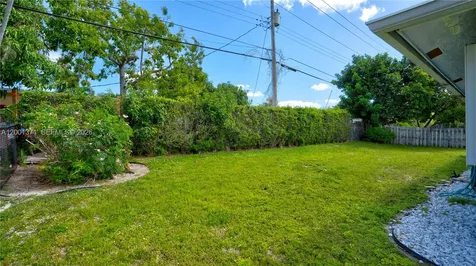 1067 Julia Heights Drive Lantana FL 33462