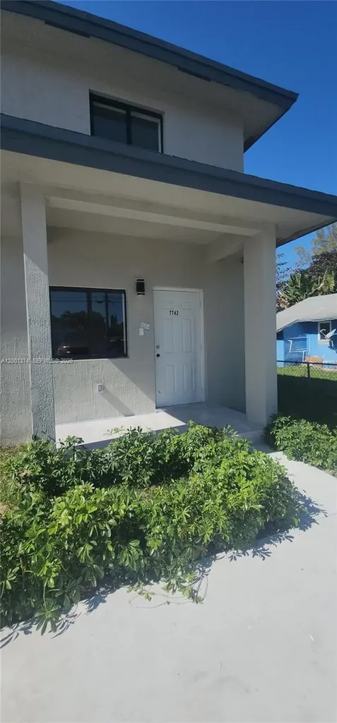 7738 NW 15 Avenue Miami FL 33147