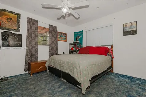 401 NW 93rd Avenue Pembroke Pines FL 33024