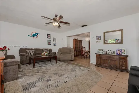 401 NW 93rd Avenue Pembroke Pines FL 33024