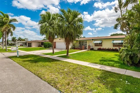 401 NW 93rd Avenue Pembroke Pines FL 33024