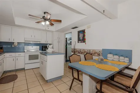 401 NW 93rd Avenue Pembroke Pines FL 33024