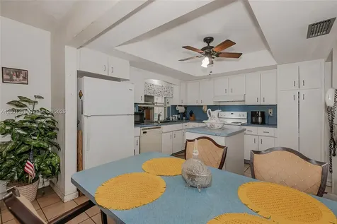 401 NW 93rd Avenue Pembroke Pines FL 33024