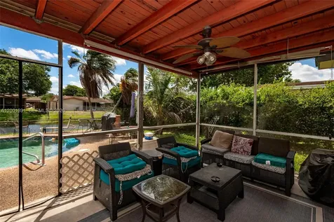 401 NW 93rd Avenue Pembroke Pines FL 33024