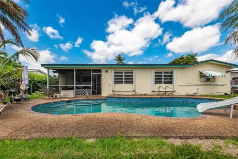 401 NW 93rd Avenue Pembroke Pines FL 33024