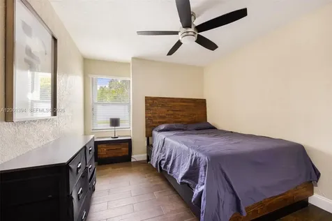 3506 NW 79th Way Davie FL 33024