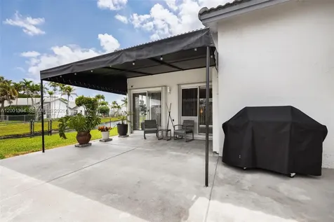3506 NW 79th Way Davie FL 33024