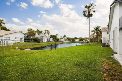 3506 NW 79th Way Davie FL 33024