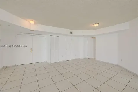 6301 Collins Avenue Miami Beach FL 33141