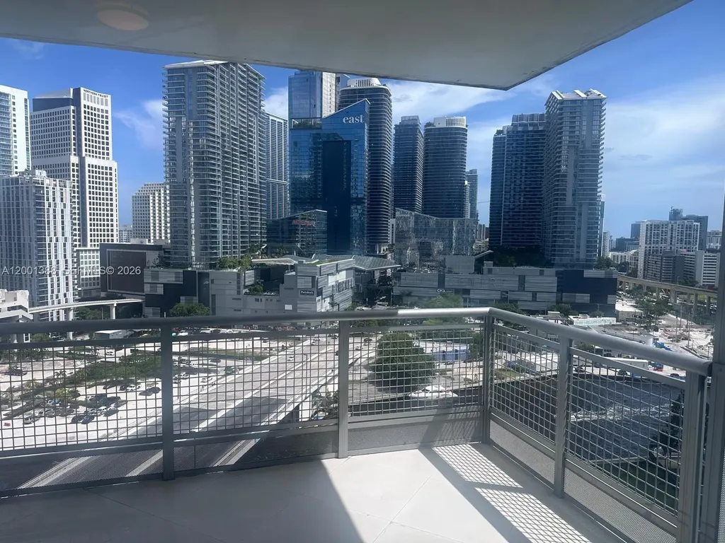 350 S Miami Avenue Miami FL 33130