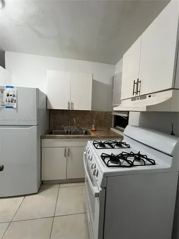 413 NW 33rd Street Miami FL 33127