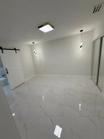 10460 SW 26th Terrace Miami FL 33165