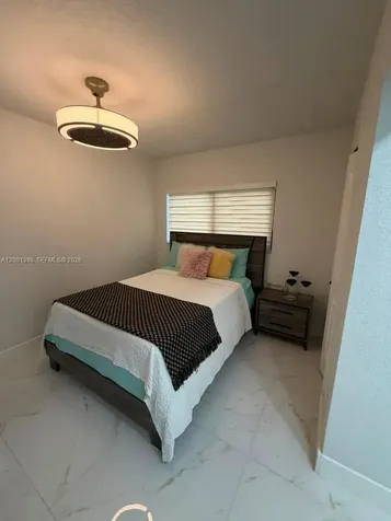 10460 SW 26th Terrace Miami FL 33165