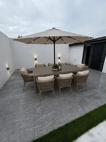 10460 SW 26th Terrace Miami FL 33165