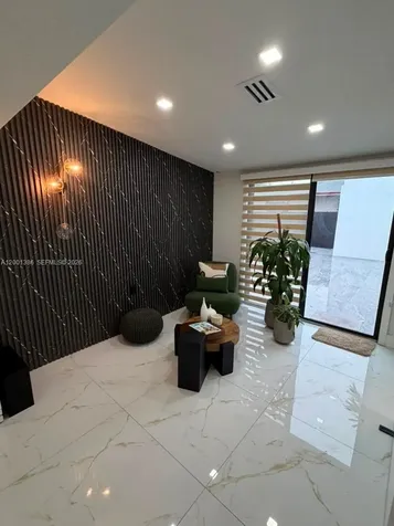 10460 SW 26th Terrace Miami FL 33165
