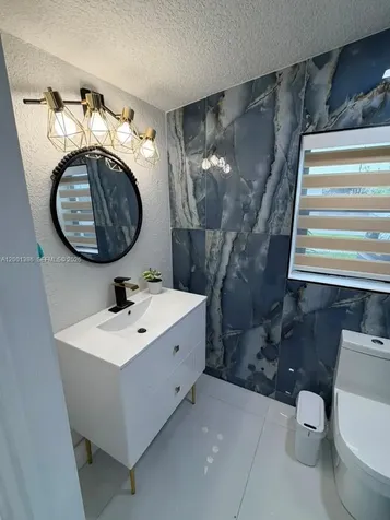 10460 SW 26th Terrace Miami FL 33165
